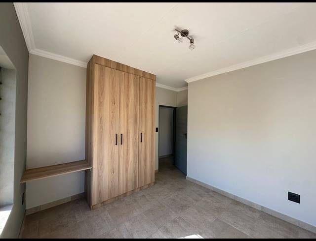 3 BEDROOM SECTIONAL TITLE FOR SALE IN WATERVAL EAST